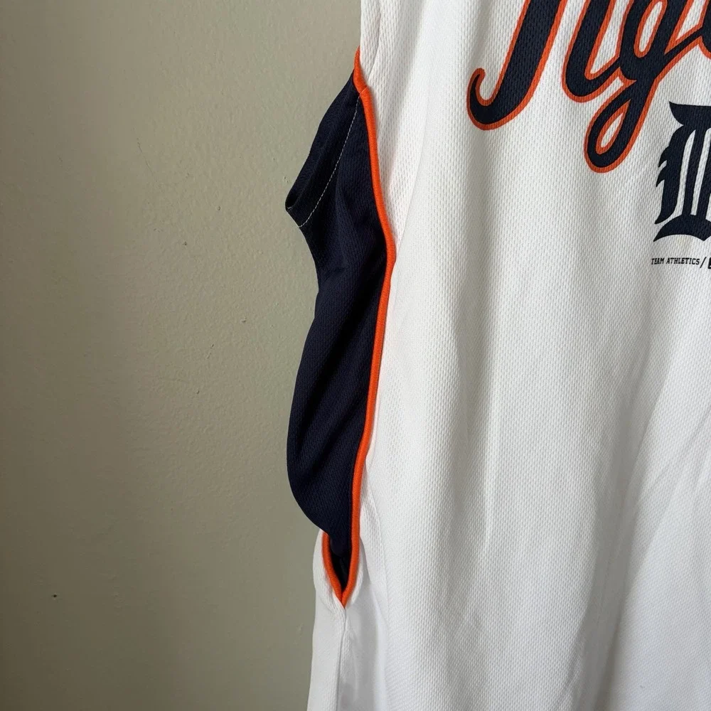 Detroit Tigers MLB Genuine Merchandise Team Athletics Boys Size L 10-12‎